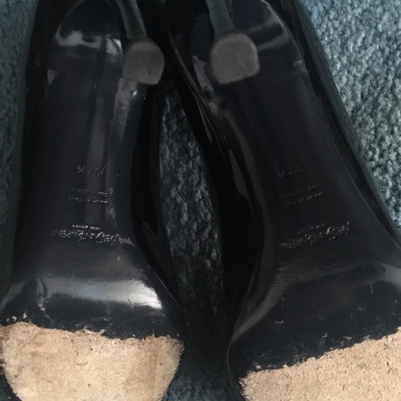 Authentic YSL patent leather pumps - Picture 2 of 5
